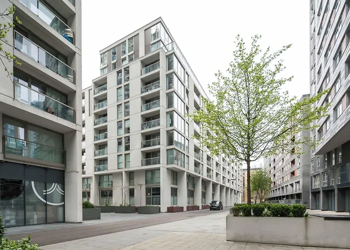 Immaculate 1-Bed 1-Bath Apartment In London Area