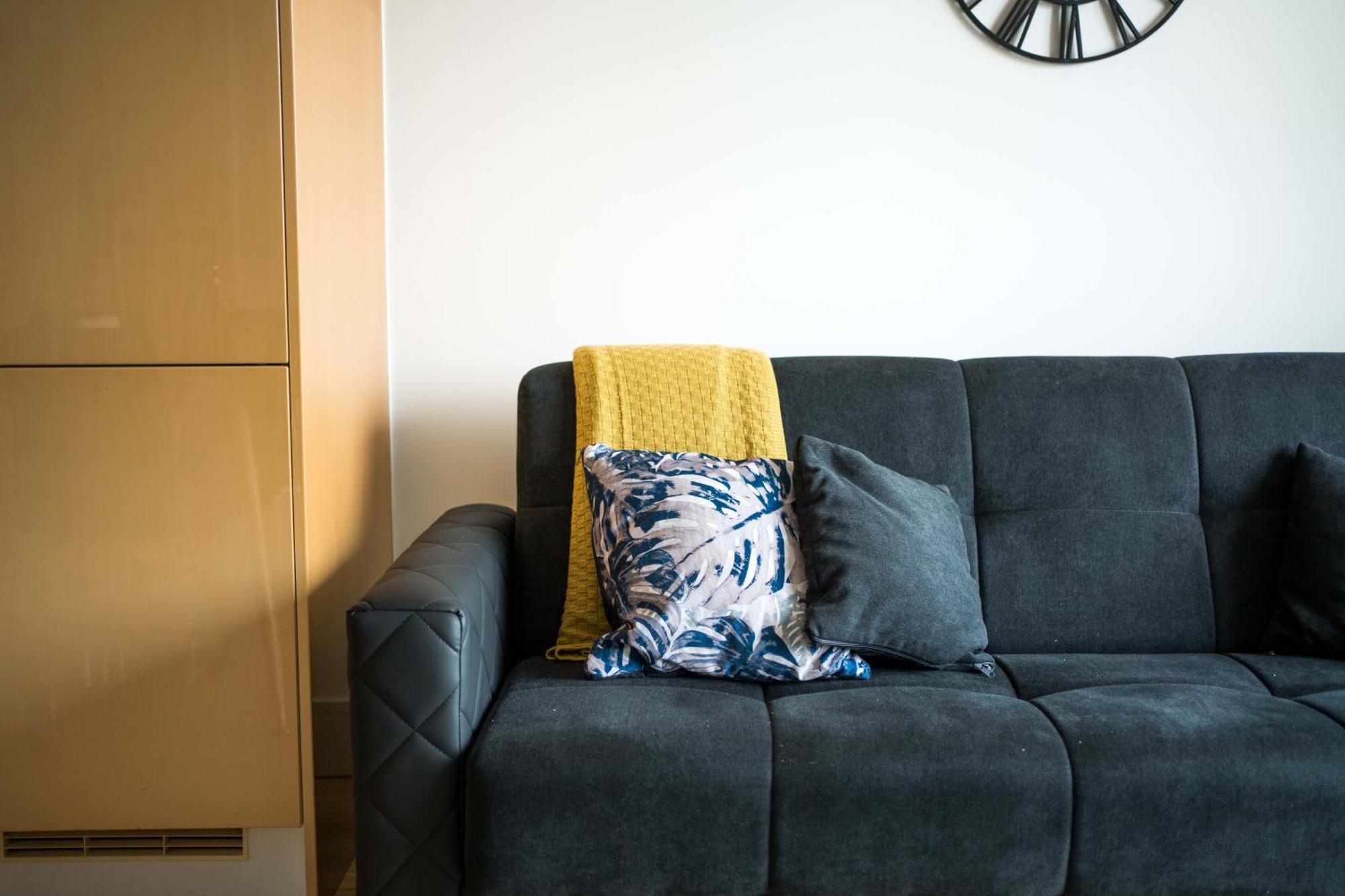 Immaculate 1-bed 1-bath In Area Appartamento *
